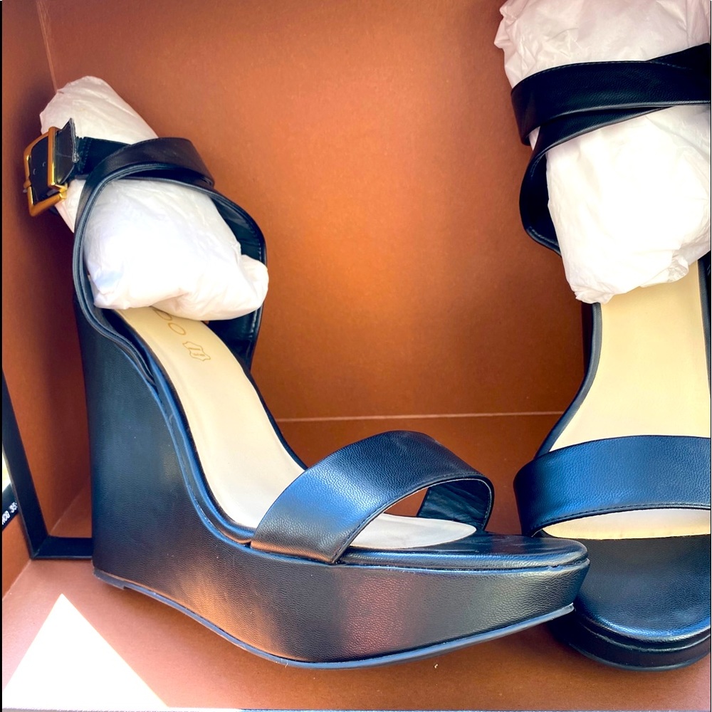 Aldo wedge